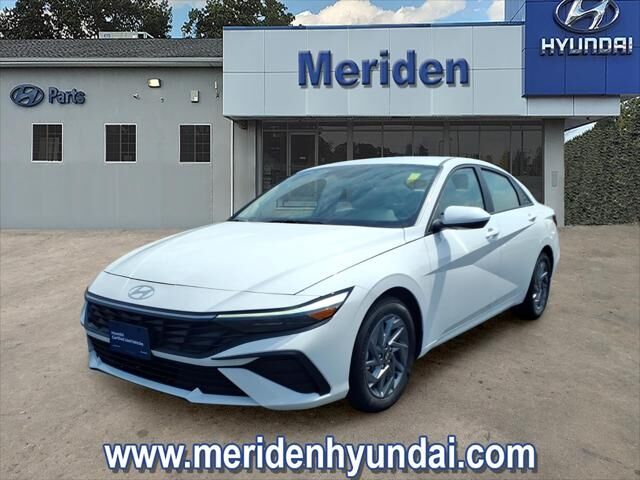 2024 HYUNDAI Elantra