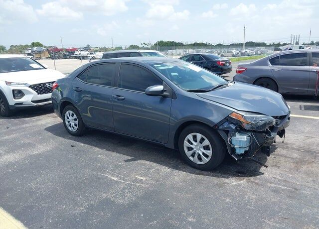 2018 TOYOTA Corolla