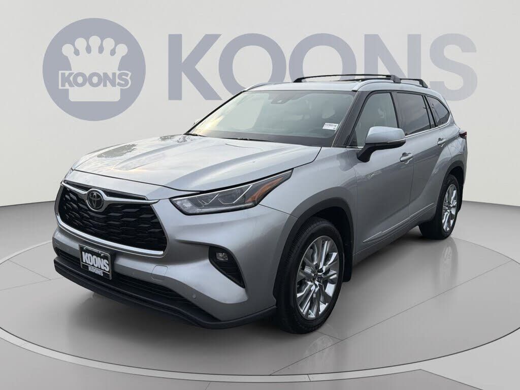2024 TOYOTA Highlander