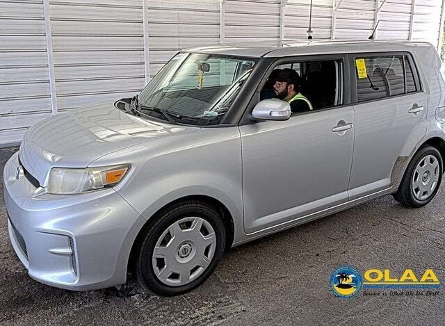 2011 TOYOTA SCION