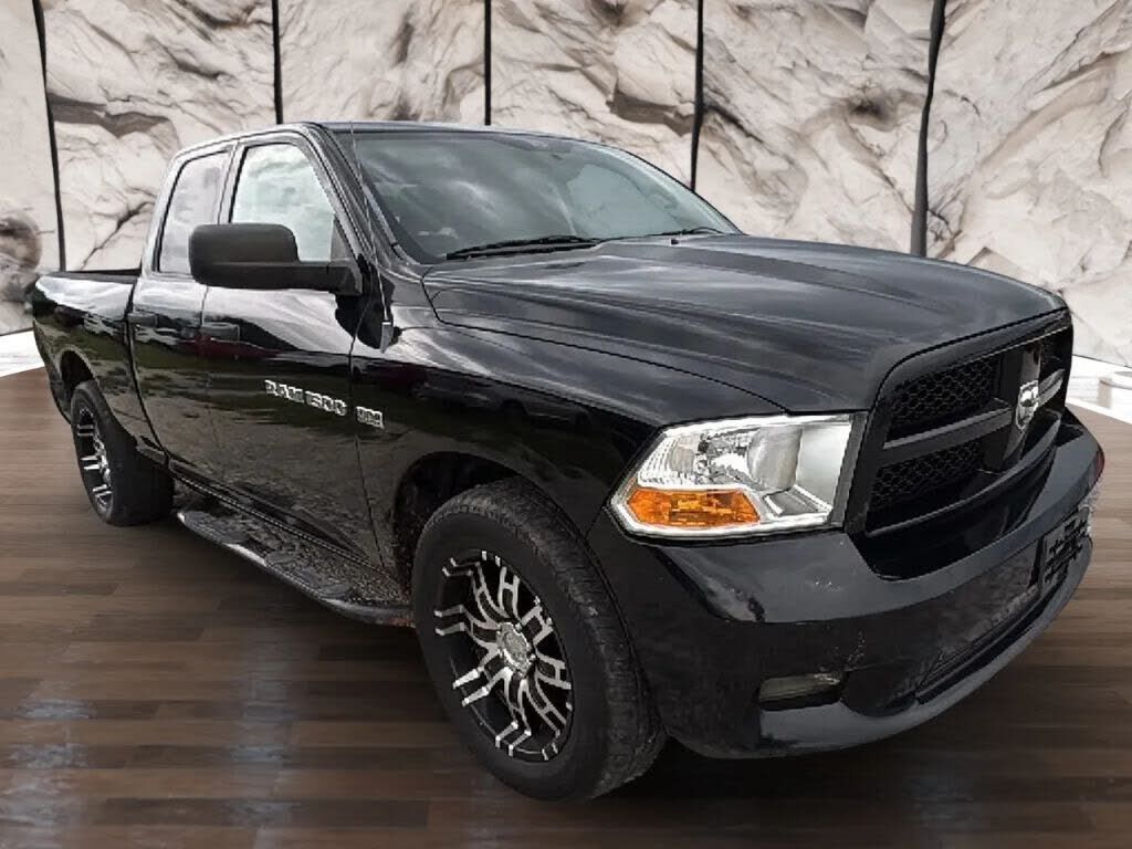 2012 DODGE Ram