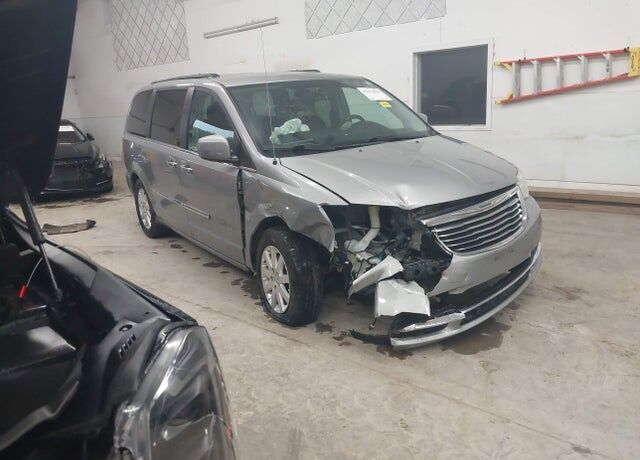 2015 CHRYSLER Town and Country