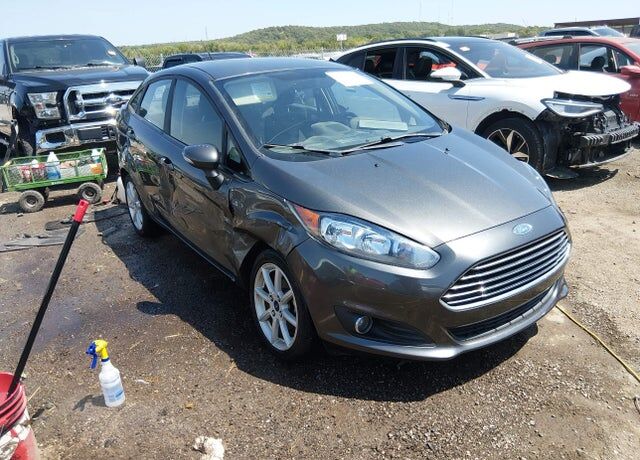 2016 FORD Fiesta