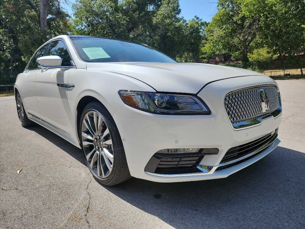 2017 LINCOLN Continental