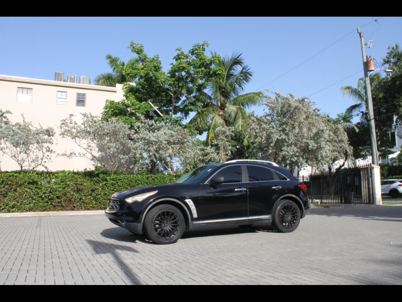 2011 INFINITI FX35