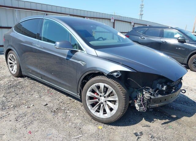 2016 TESLA Model X
