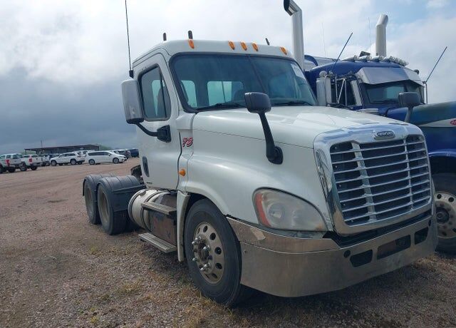 2012 FREIGHTLINER Cascadia