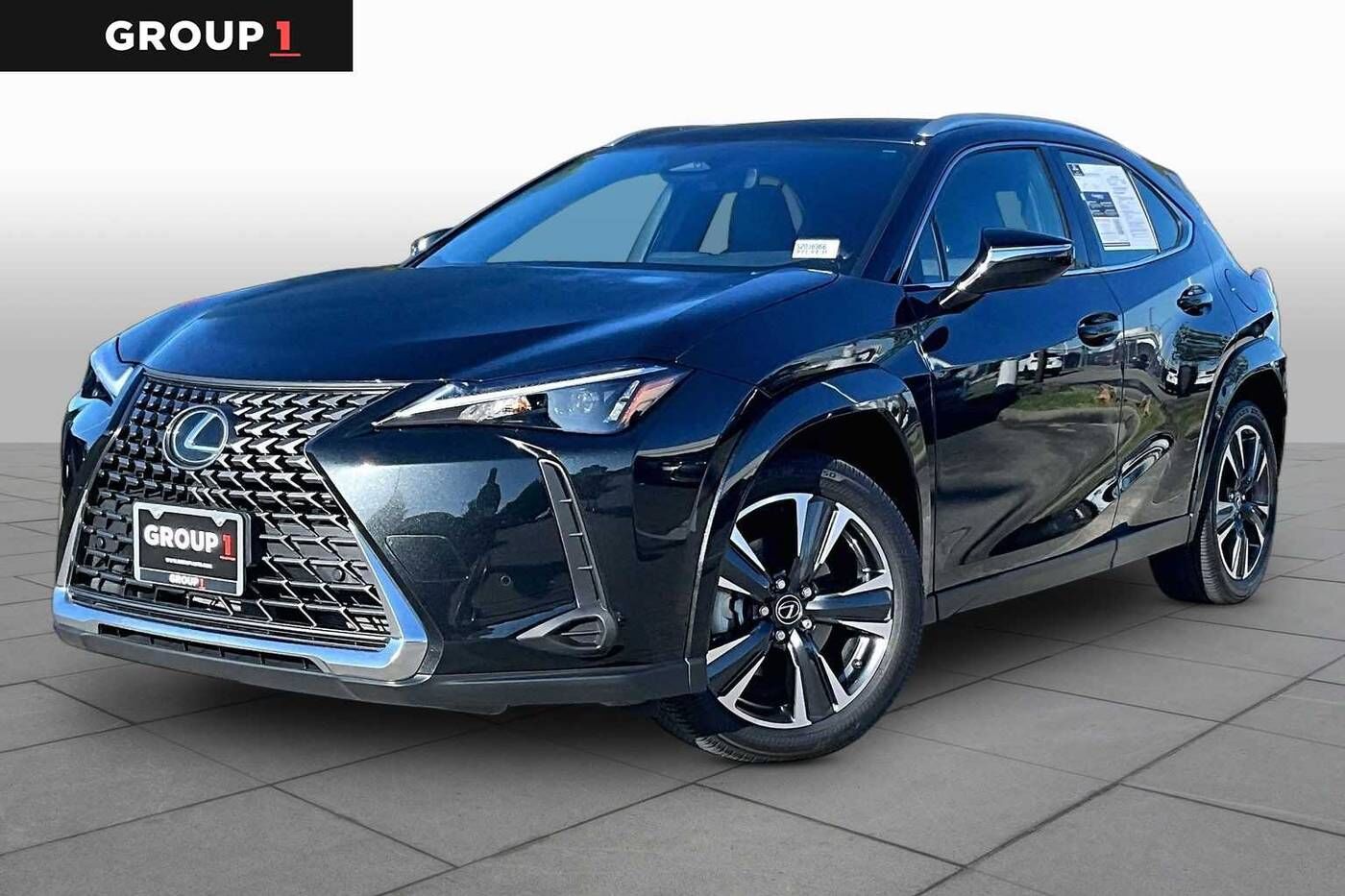 2025 LEXUS UX
