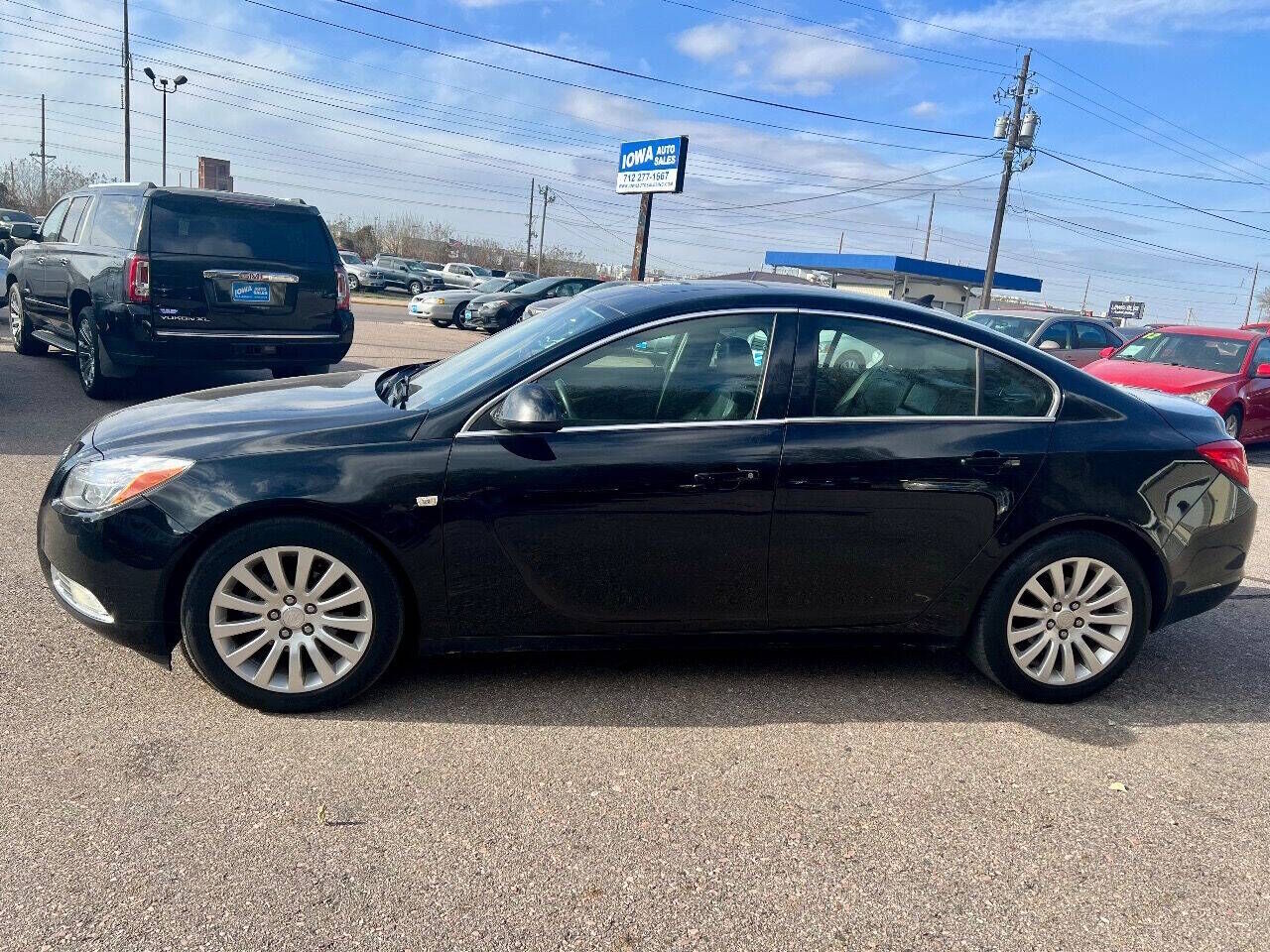 2011 BUICK Regal