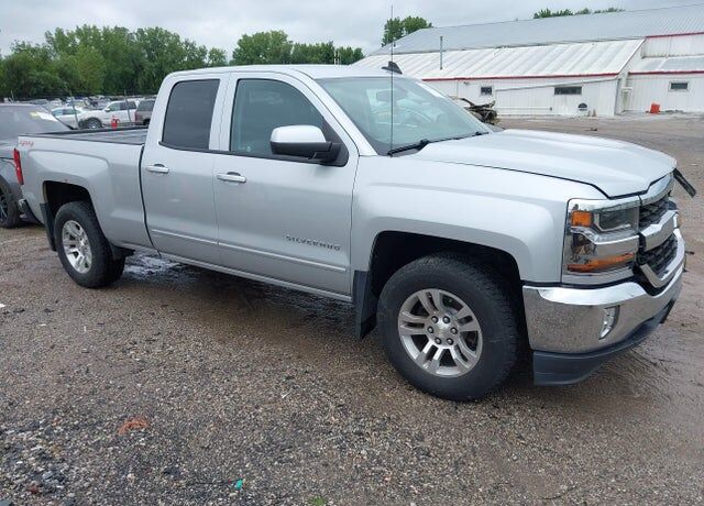 2017 CHEVROLET Silverado