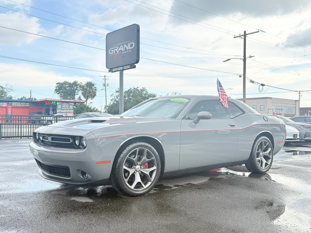 2017 DODGE Challenger