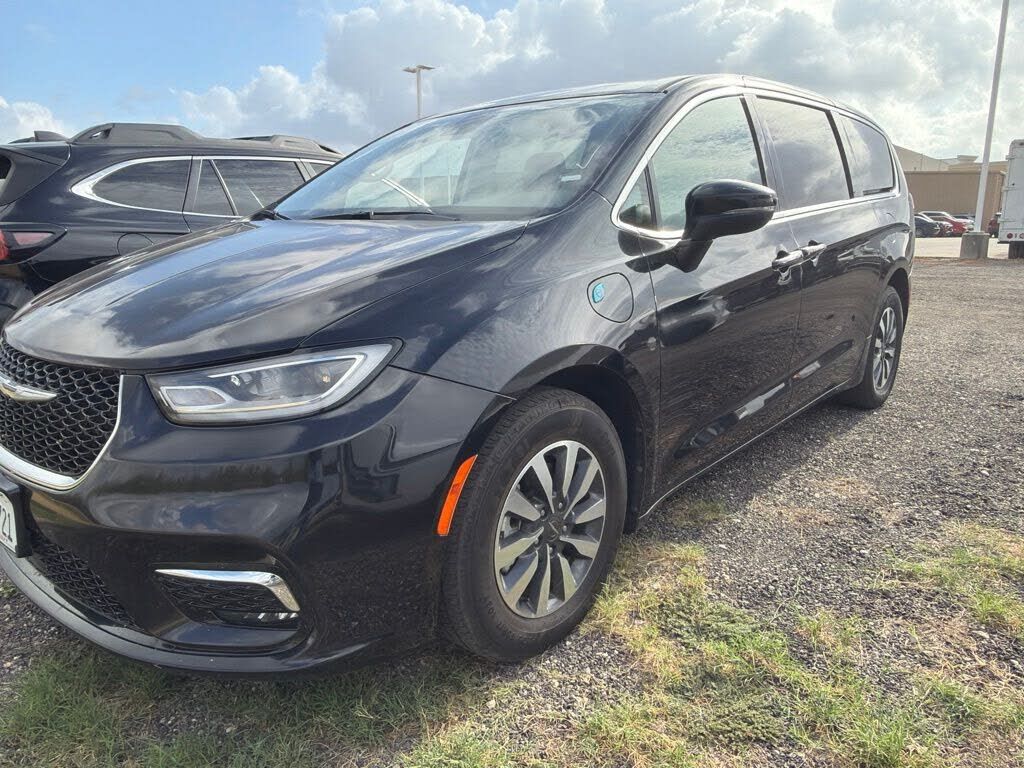 2023 CHRYSLER Pacifica