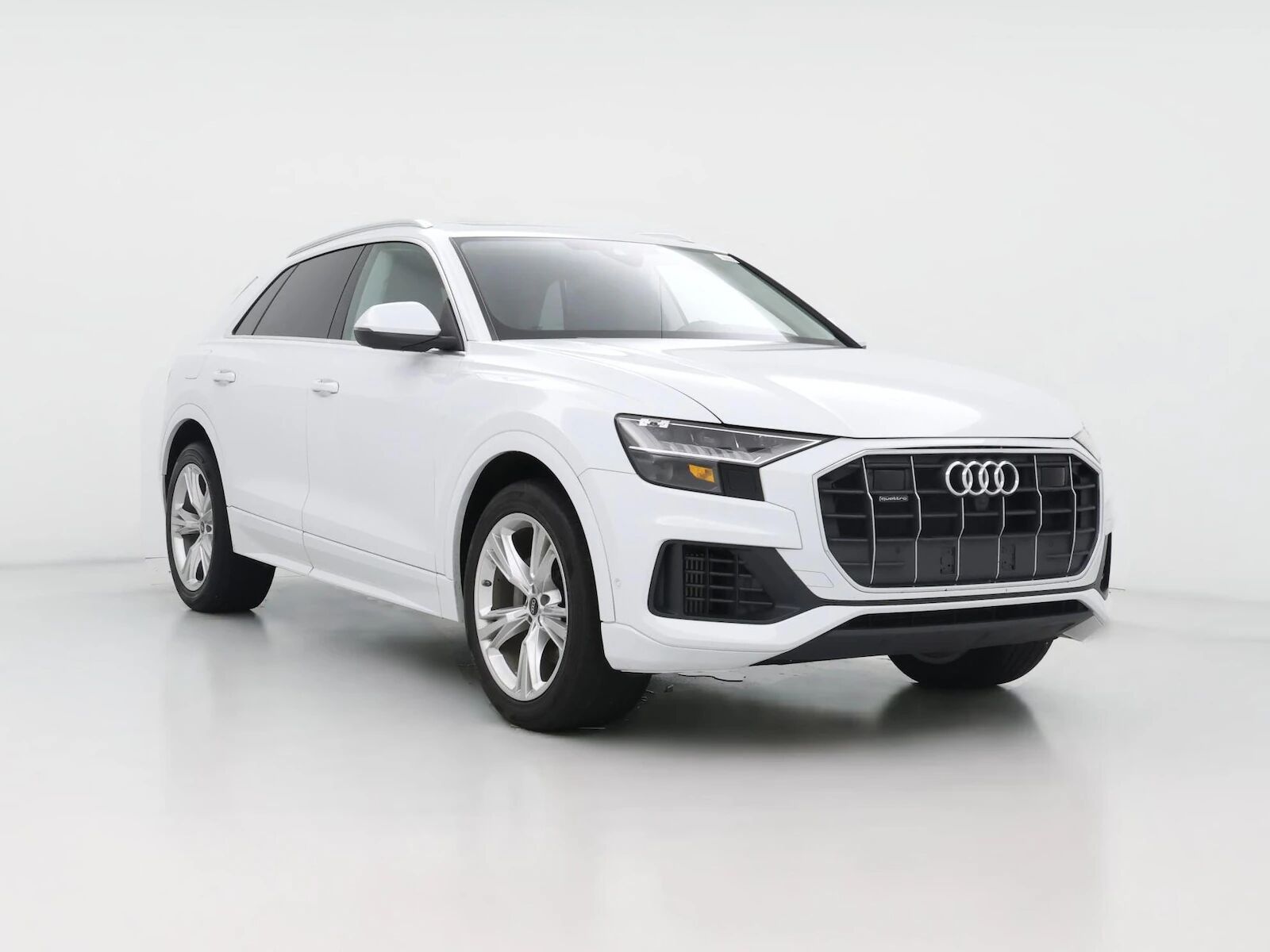 2023 AUDI Q8