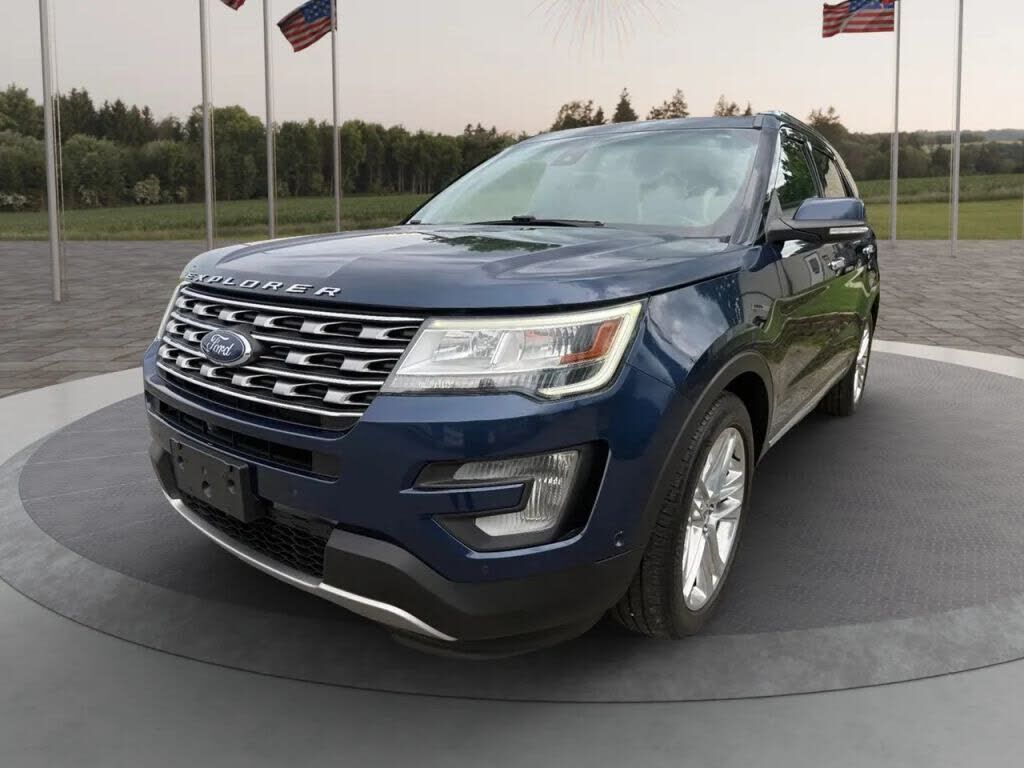 2017 FORD Explorer