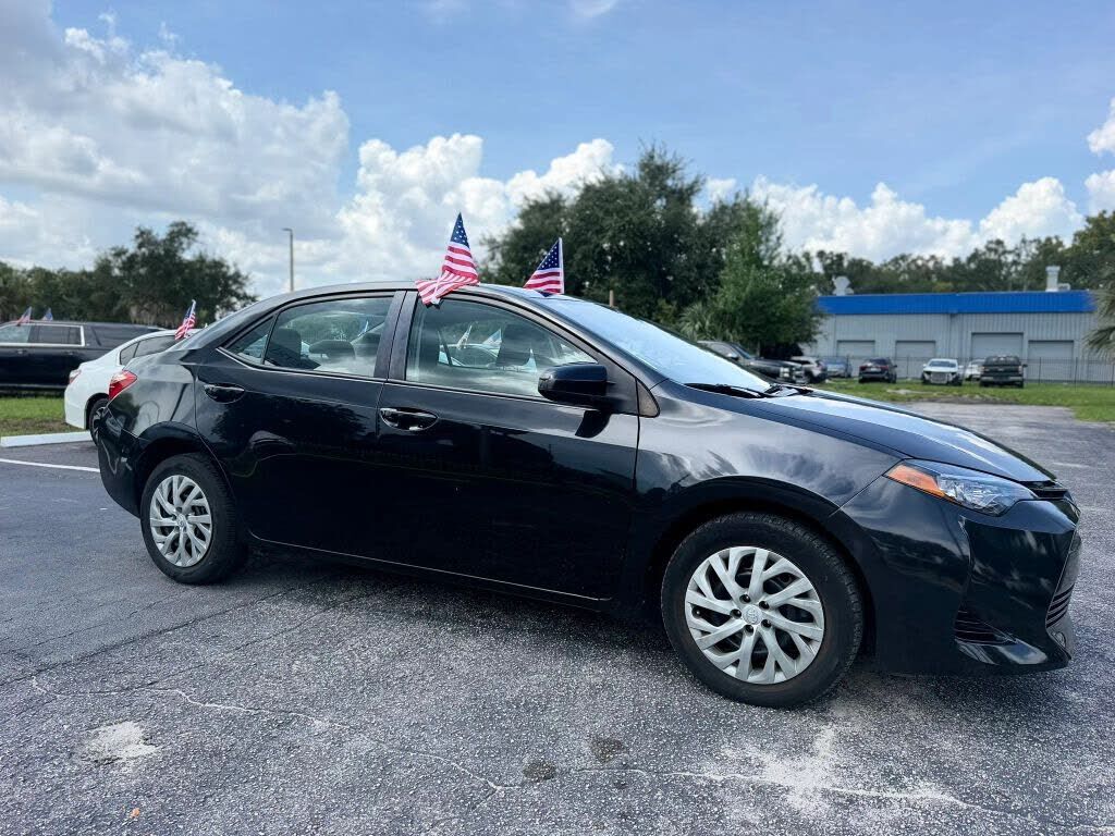2018 TOYOTA Corolla