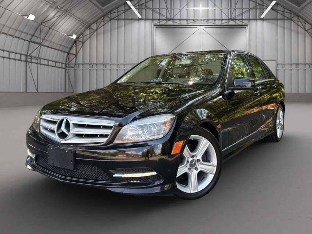 2011 MERCEDES-BENZ C-Class