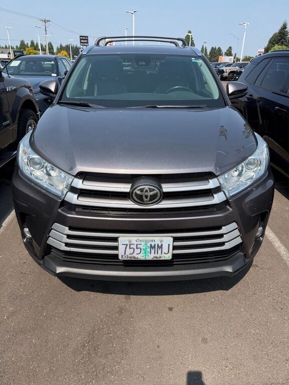 2017 TOYOTA Highlander