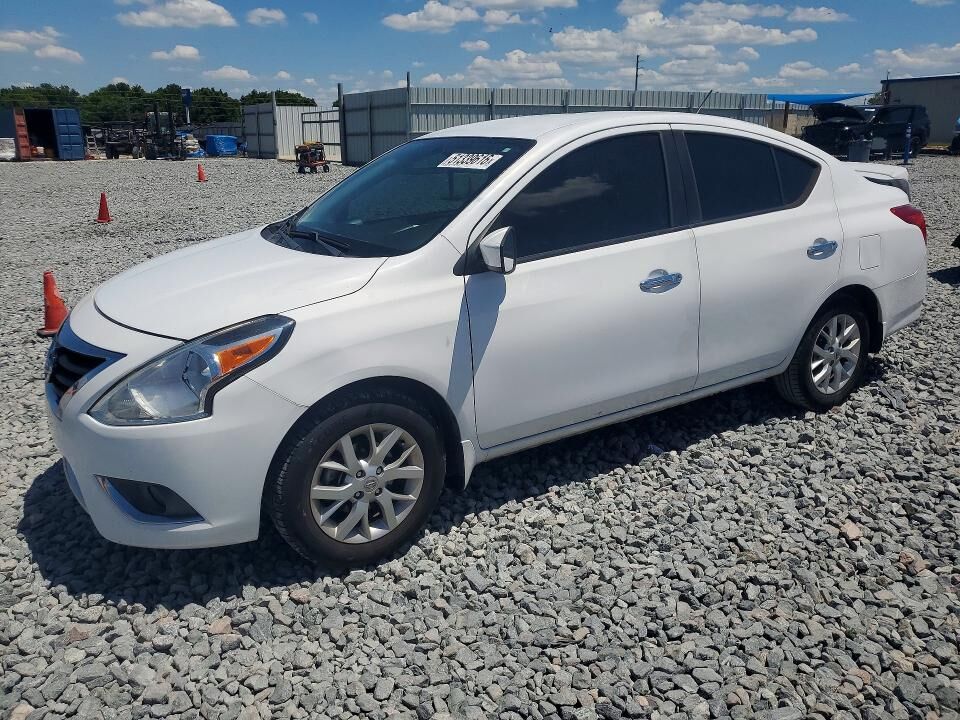 2018 NISSAN Versa