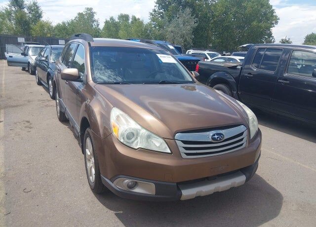 2011 SUBARU Outback