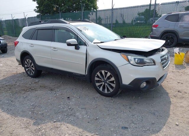 2015 SUBARU Outback