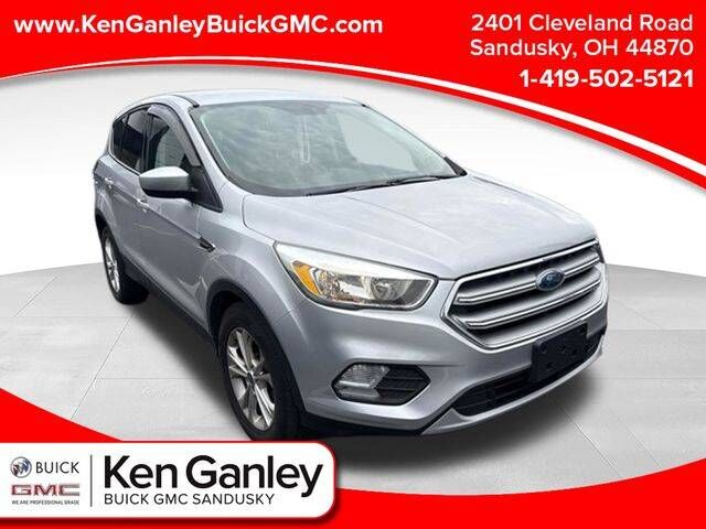 2017 FORD Escape
