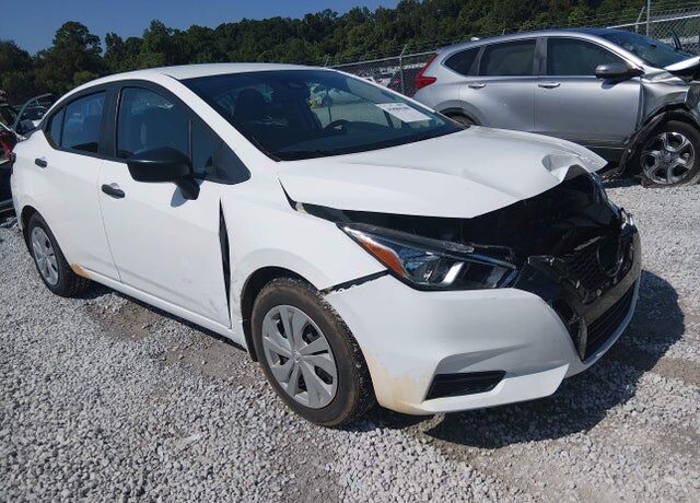 2022 NISSAN Versa