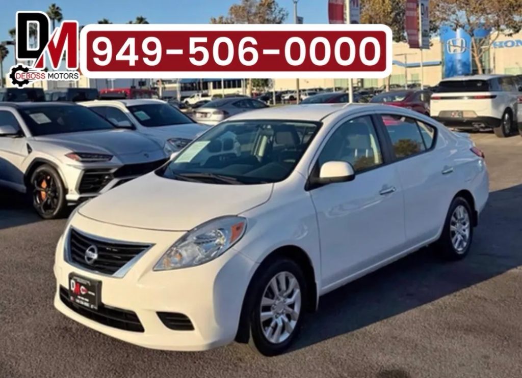 2013 NISSAN Versa