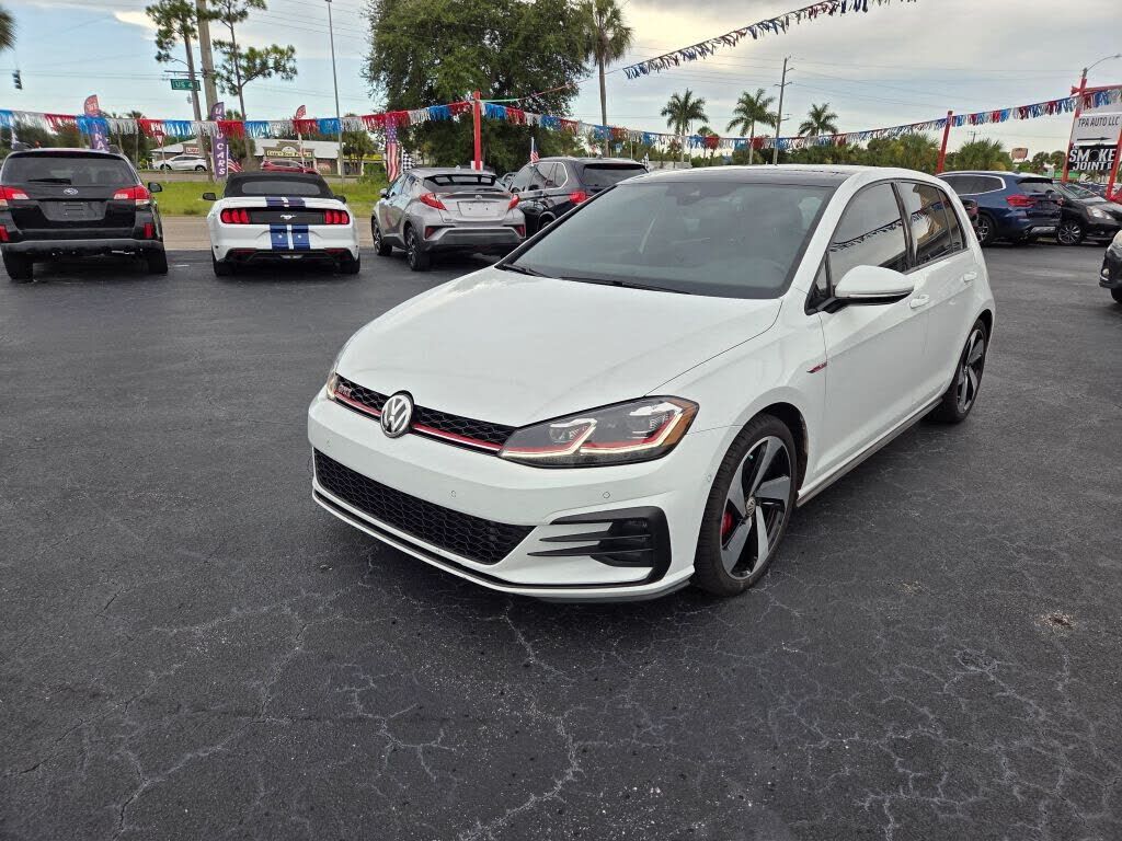 2019 VOLKSWAGEN Golf GTI