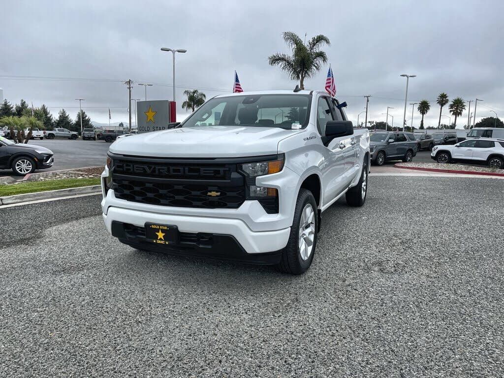 2024 CHEVROLET Silverado