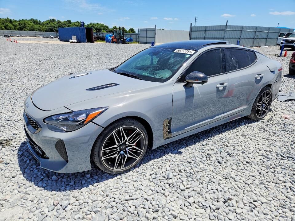 2023 KIA Stinger