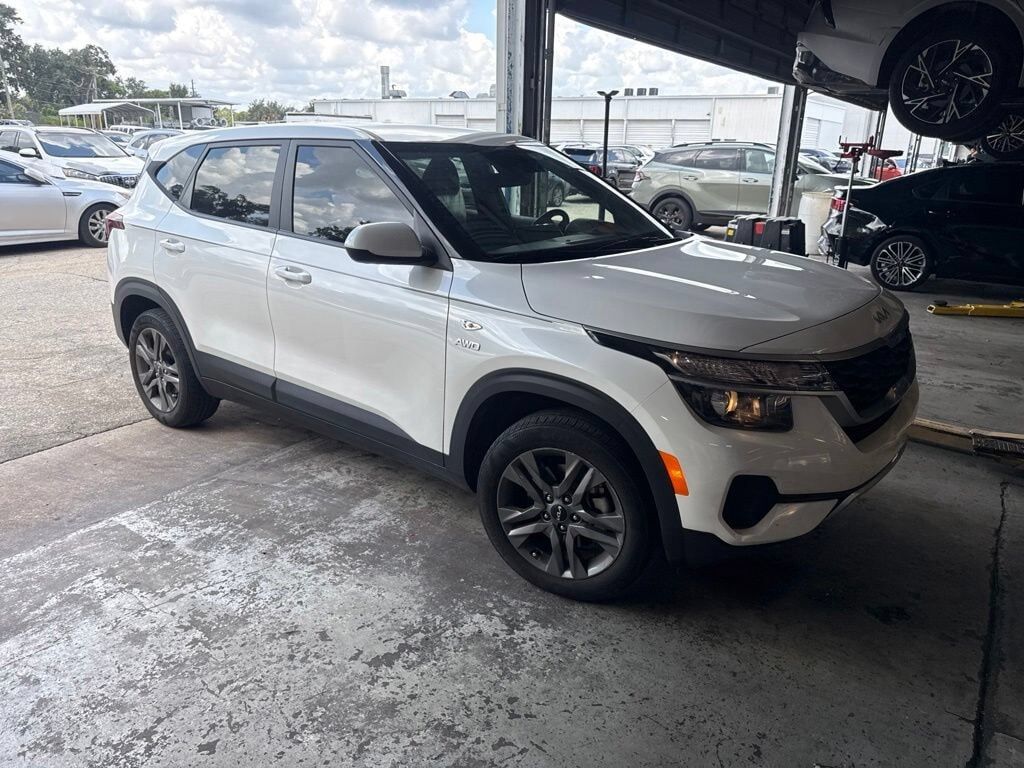 2023 KIA Seltos