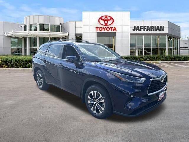 2026 TOYOTA Highlander