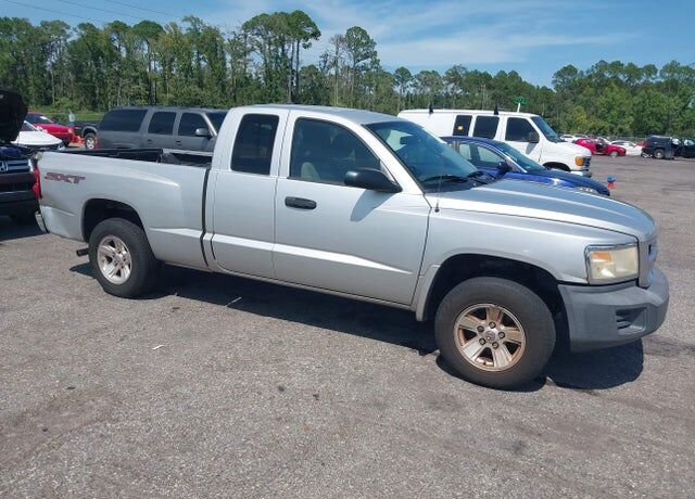 2008 DODGE Dakota