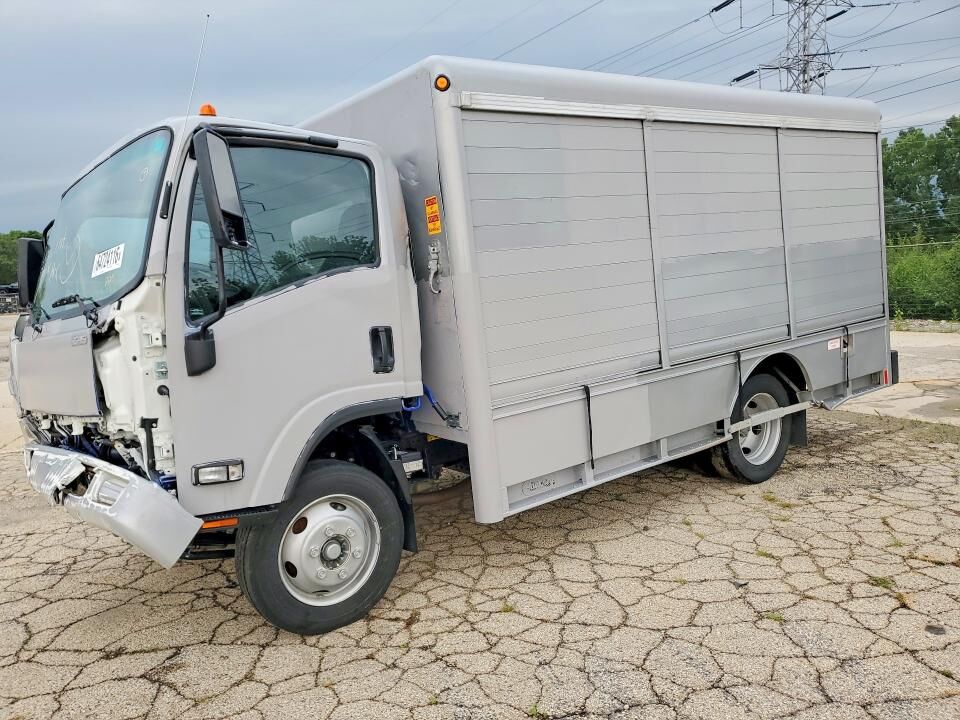 2024 ISUZU NRR