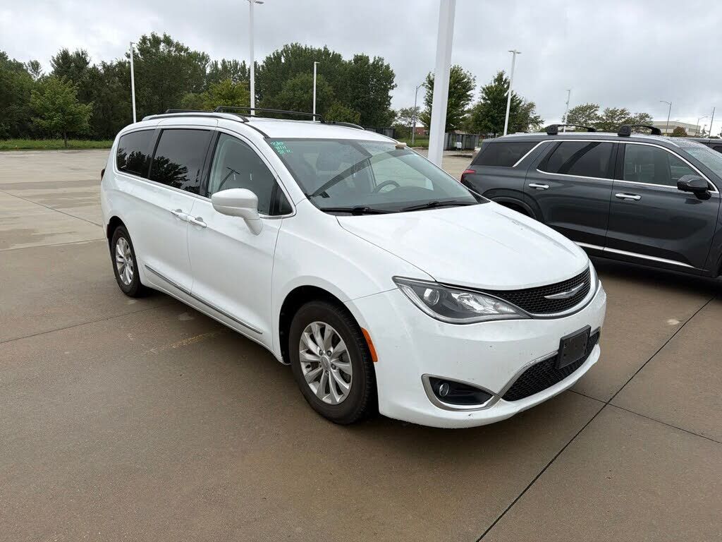 2018 CHRYSLER Pacifica