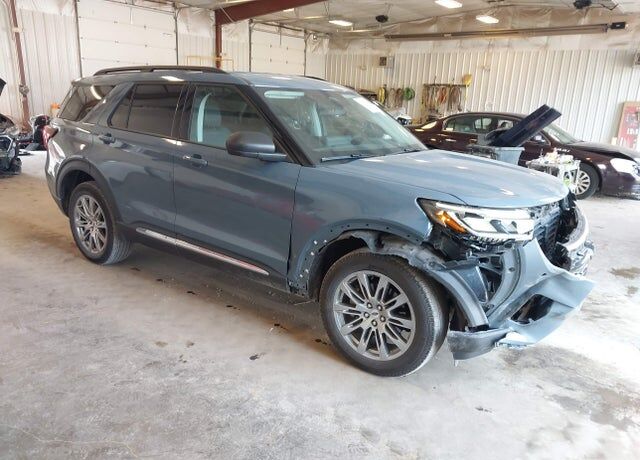 2025 FORD Explorer