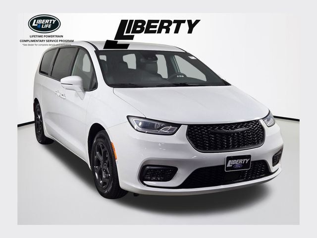 2022 CHRYSLER Pacifica