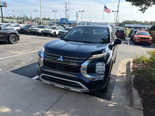 2022 MITSUBISHI Outlander