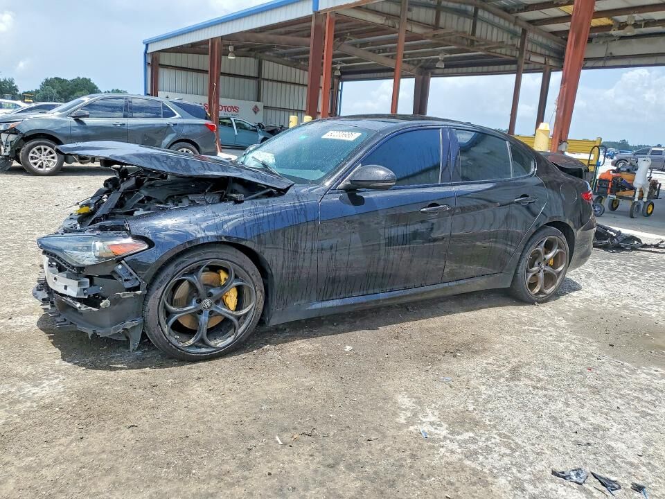 2021 ALFA ROMEO Giulia