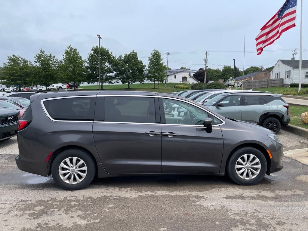 2017 CHRYSLER Pacifica