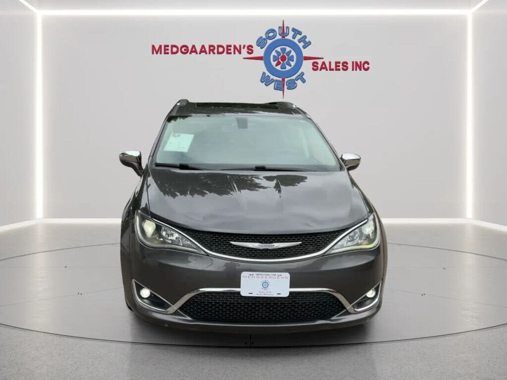 2020 CHRYSLER Pacifica