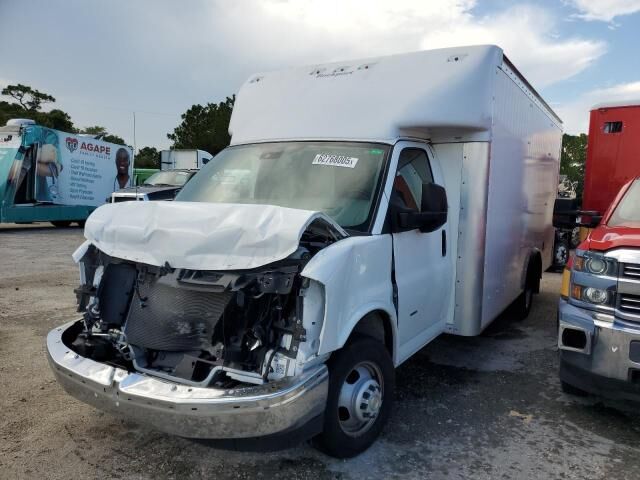2022 CHEVROLET Express