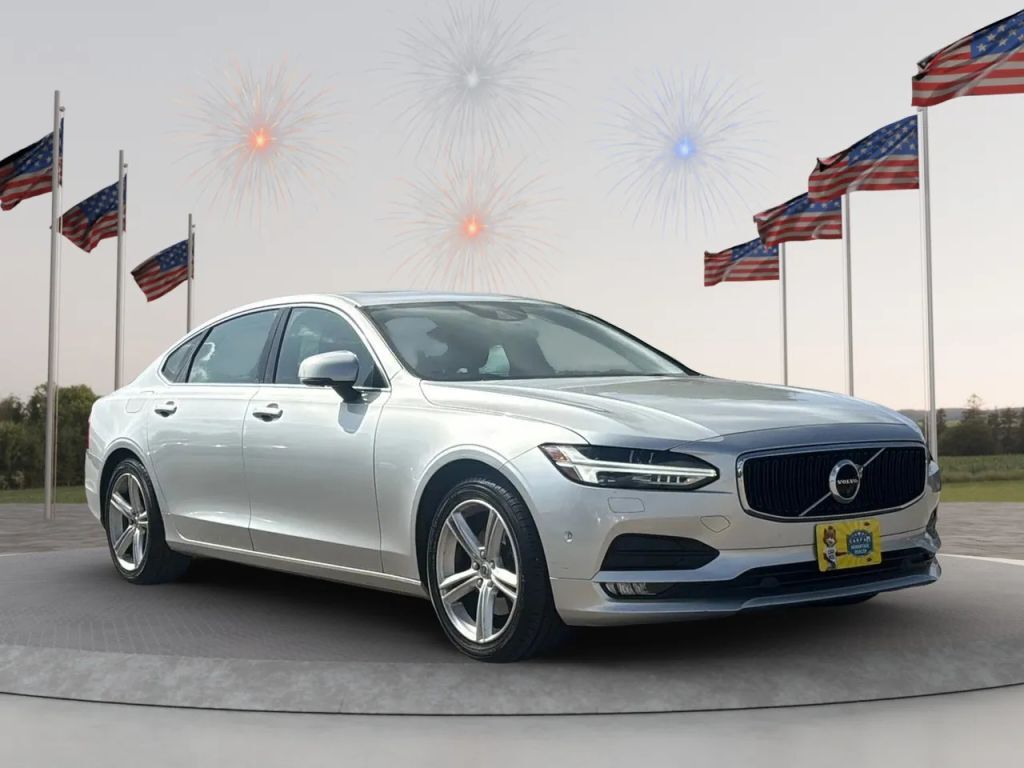 2018 VOLVO S90