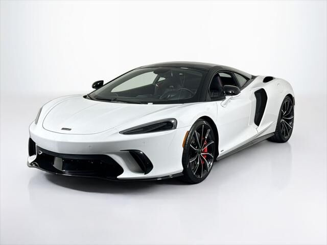 2026 MCLAREN GTS
