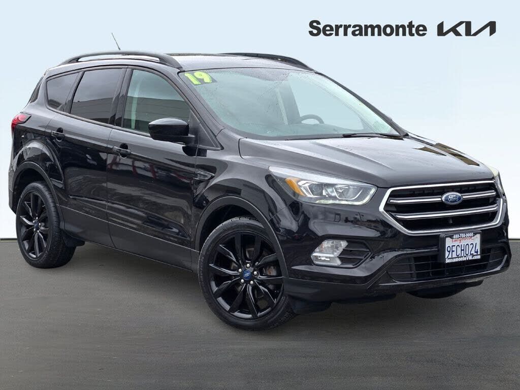 2019 FORD Escape