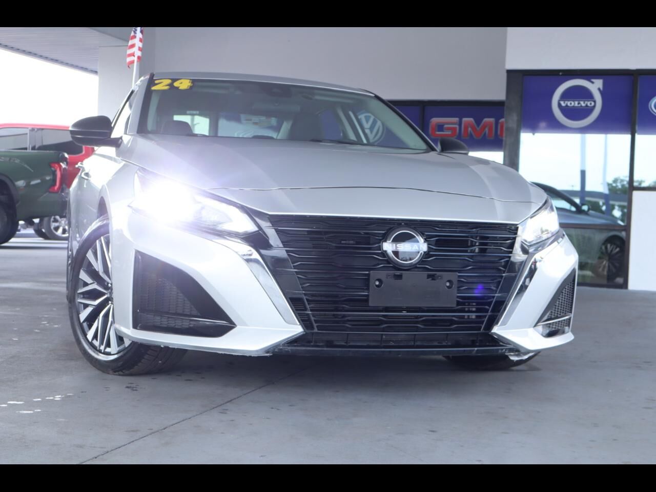 2024 NISSAN Altima