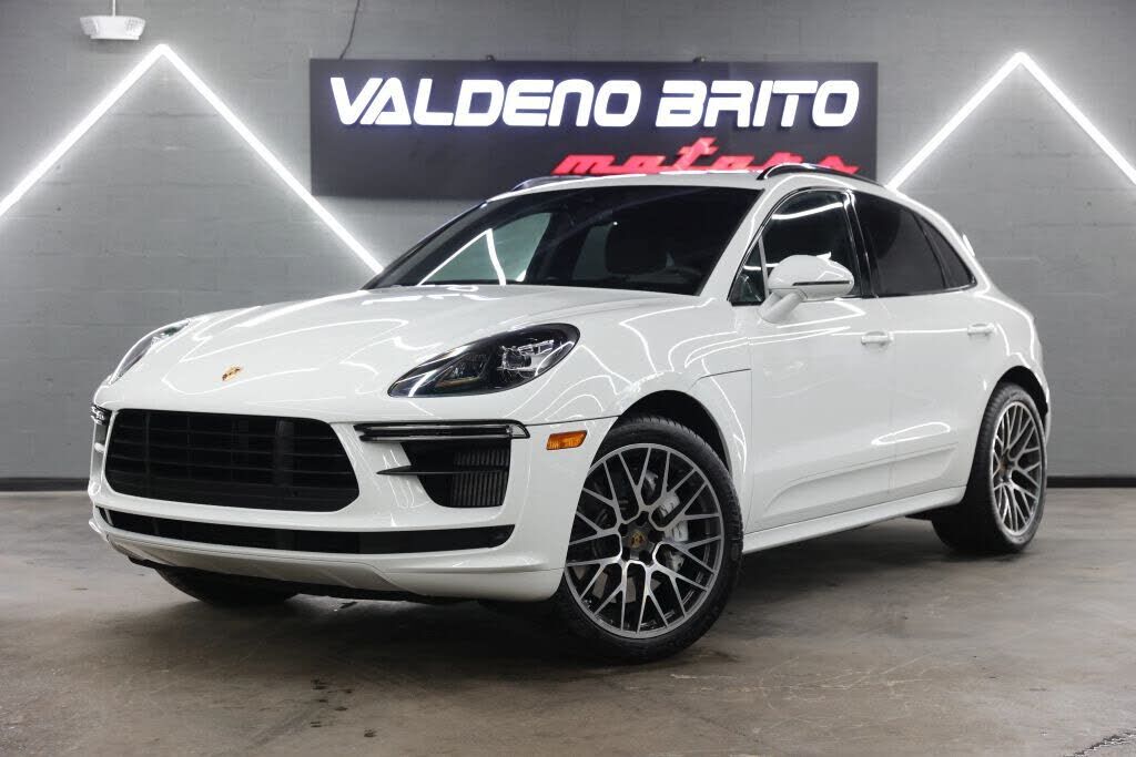 2020 PORSCHE Macan