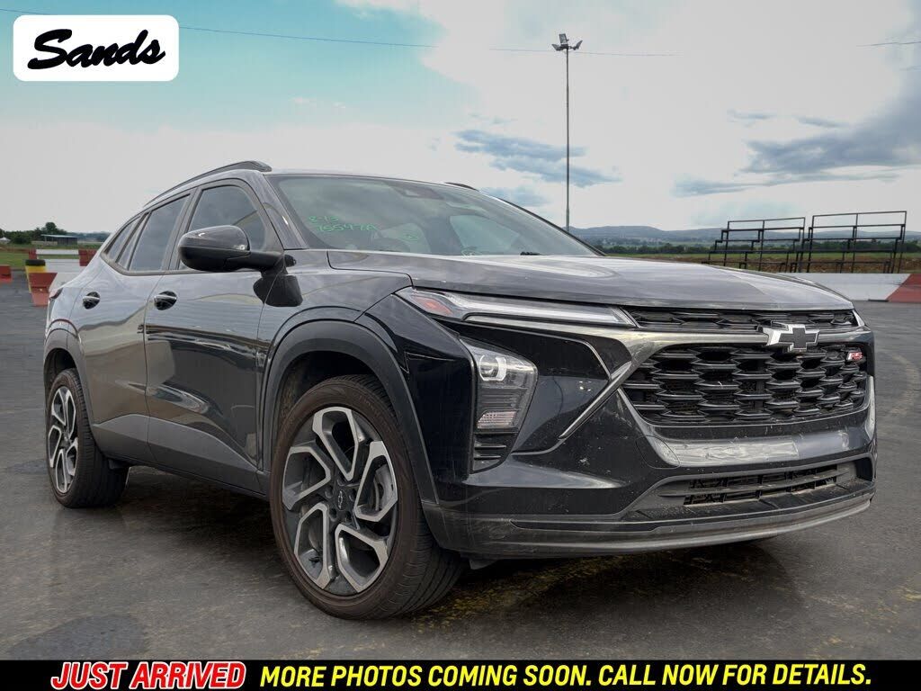 2024 CHEVROLET Trax