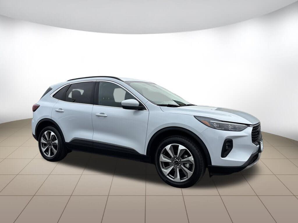 2025 FORD Escape