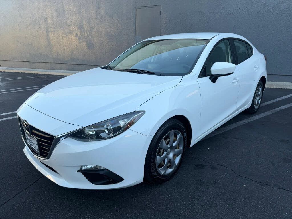 2016 MAZDA Mazda3